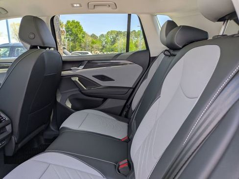 New 2026 Volkswagen Tiguan SE AWD/4WD image 14