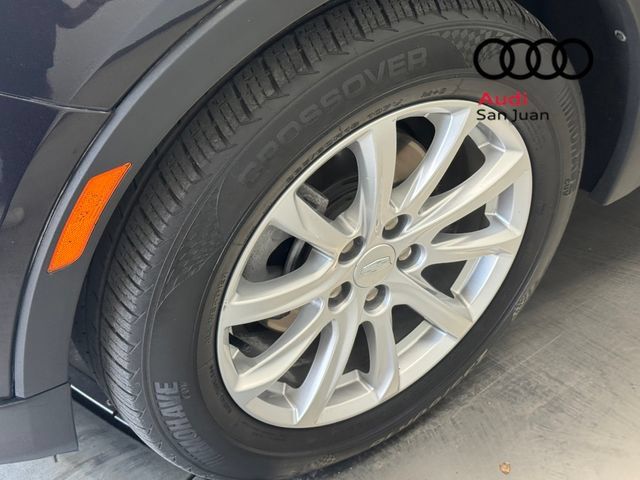 Used 2023 Cadillac XT4 Luxury FWD image 5