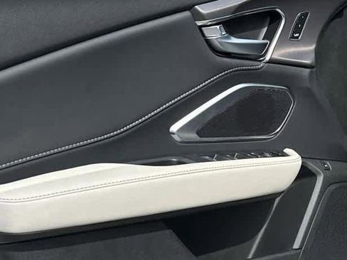 New 2026 Acura RDX SH-AWD image 13
