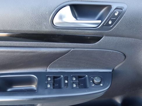 Used 2010 Volkswagen Jetta TDI FWD image 65