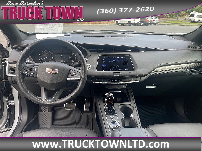 Used 2021 Cadillac XT4 Sport AWD/4WD image 17
