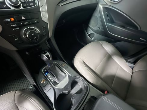 Used 2013 Hyundai Santa Fe Sport 2.0T w/ Technology Pkg image 24