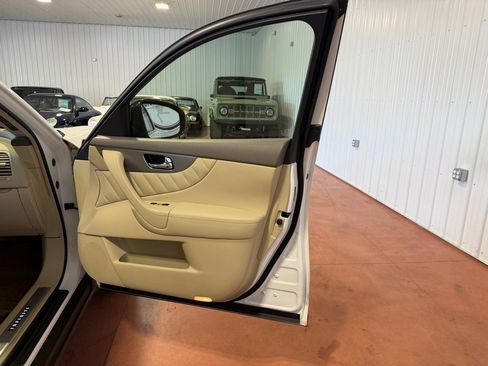 Used 2013 INFINITI FX37 AWD w/ Premium Pkg image 22