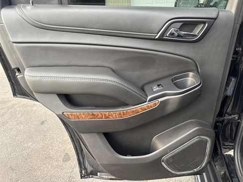 Used 2018 Chevrolet Tahoe Premier AWD/4WD image 47