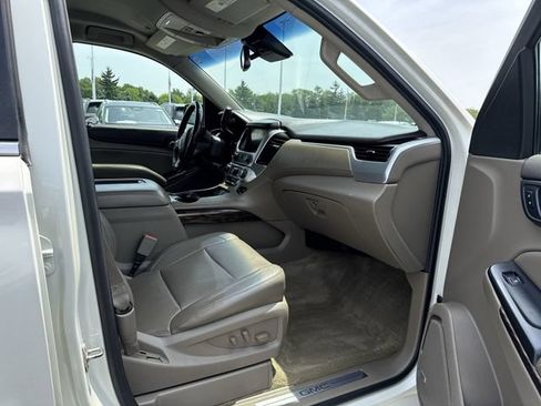 Used 2015 GMC Yukon SLT AWD/4WD image 29