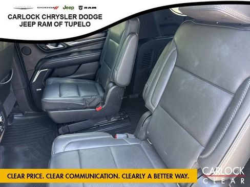 Used 2021 GMC Yukon XL Denali w/ Denali Premium Package AWD/4WD image 32