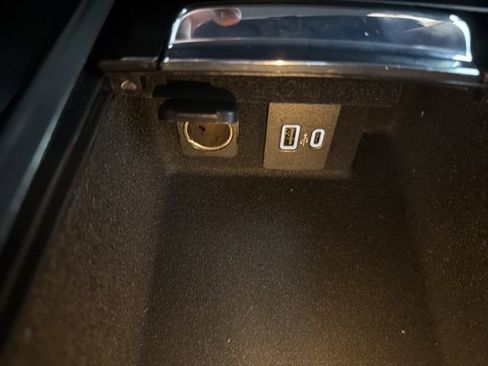 Used 2022 Lincoln Corsair Reserve w/ Elements Package image 36