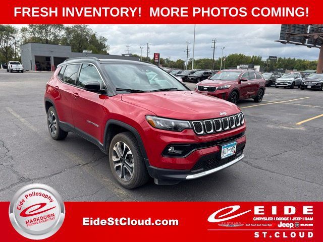 Used 2023 Jeep Compass Limited w/ Sun and Sound Group AWD/4WD image 1