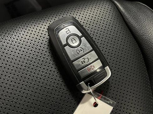 Used 2023 Ford F150 Lariat w/ Equipment Group 502A High image 30