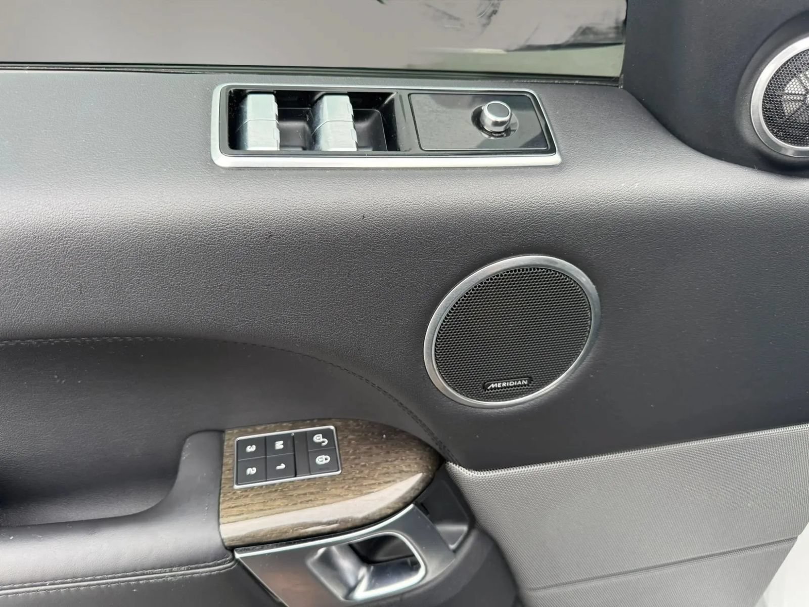 Used 2019 Land Rover Range Rover Sport HSE AWD/4WD image 12