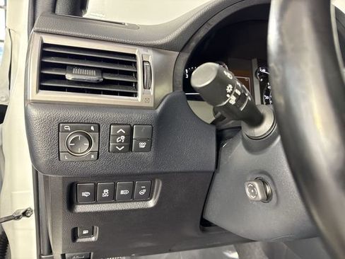Used 2022 Lexus GX 460 Premium w/ Premium Plus Package image 15