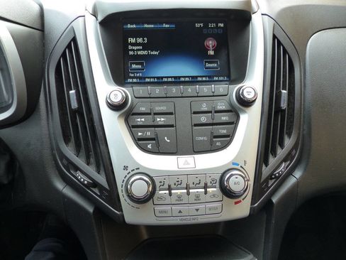 Used 2016 Chevrolet Equinox LS image 33