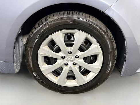 Used 2022 Toyota Corolla LE FWD image 31