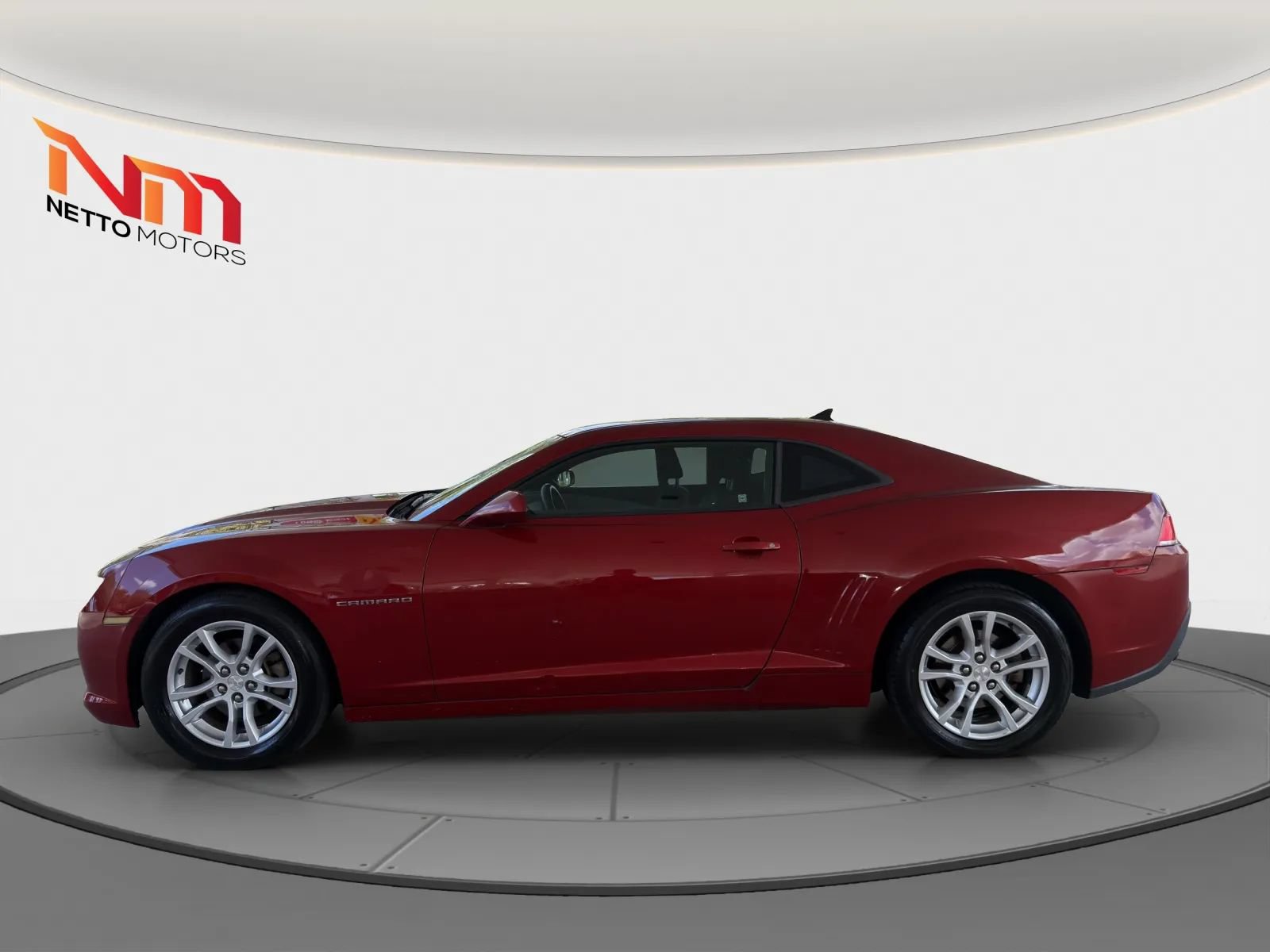 Used 2015 Chevrolet Camaro LS RWD image 2