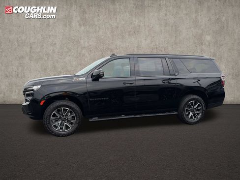 Used 2024 Chevrolet Suburban Z71 w/ Luxury Package AWD/4WD image 5