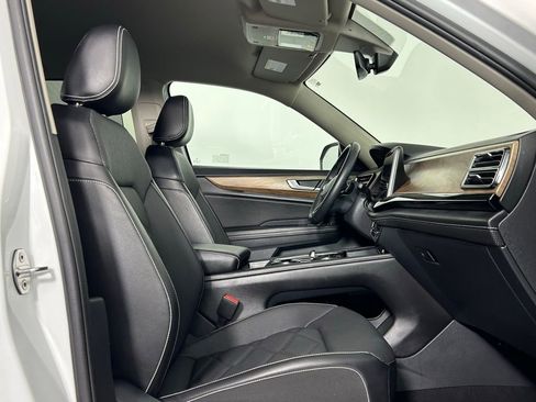 Used 2024 Volkswagen Atlas SE image 10