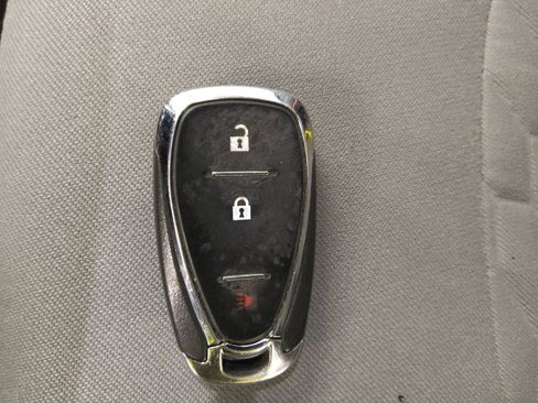 Used 2021 Chevrolet Equinox LS w/ LS Convenience Package FWD image 32