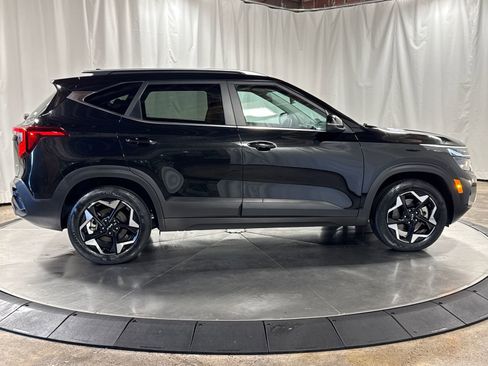 Certified 2024 Kia Seltos EX AWD/4WD image 6