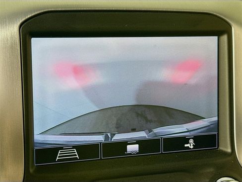 Used 2020 GMC Sierra 1500 SLT image 11