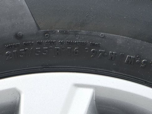 Used 2022 Ford Transit Connect XL image 38