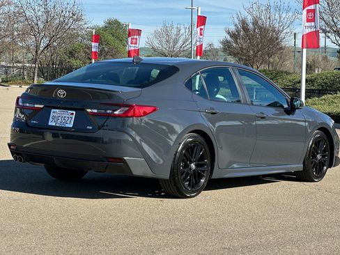 Certified 2025 Toyota Camry SE w/ Convenience Package image 4