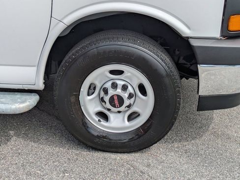 Used 2024 GMC Savana 2500 w/ Driver Convenience Package RWD image 3