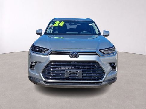 Used 2024 Toyota Grand Highlander Limited image 2