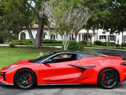 Used 2023 Chevrolet Corvette Z06 w/ Stealth Interior Trim Package RWD image 35