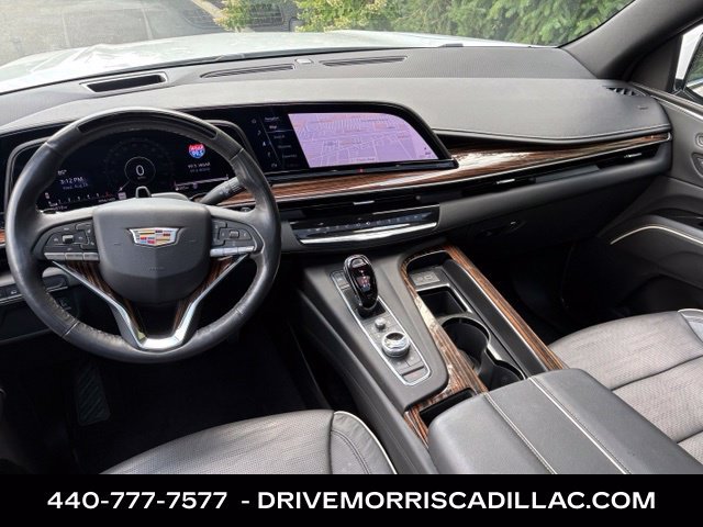 Used 2023 Cadillac Escalade ESV Premium Luxury w/ LPO, Floor Liner Package AWD/4WD image 22
