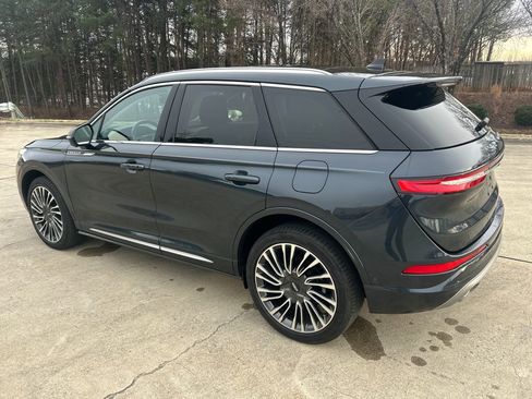 Used 2020 Lincoln Corsair Reserve w/ Equipment Group 201A image 3