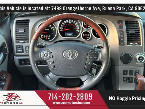 Used 2013 Toyota Sequoia Platinum RWD image 19