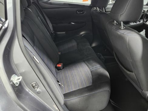 Used 2023 Nissan Leaf S image 18