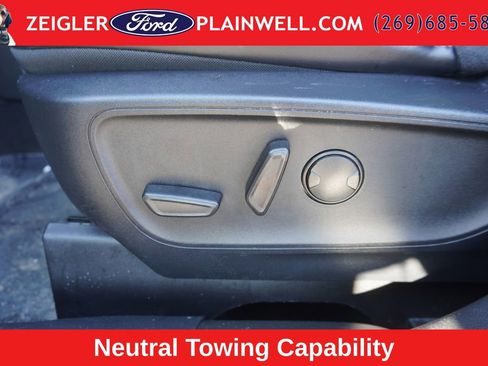 Used 2024 Ford Escape Platinum AWD/4WD image 19