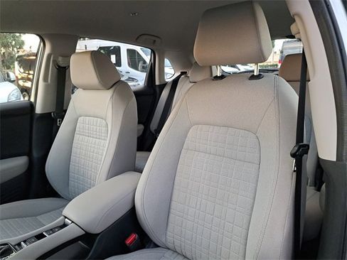 Certified 2023 Honda HR-V LX image 18