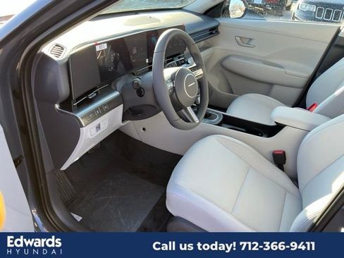 New 2025 Hyundai Kona SEL image 17