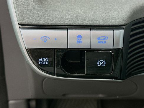 Used 2024 Hyundai Ioniq 5 SEL image 17