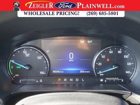 Used 2021 Ford Escape SE image 25