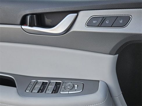 Used 2022 Hyundai Palisade SEL w/ Premium Package image 29