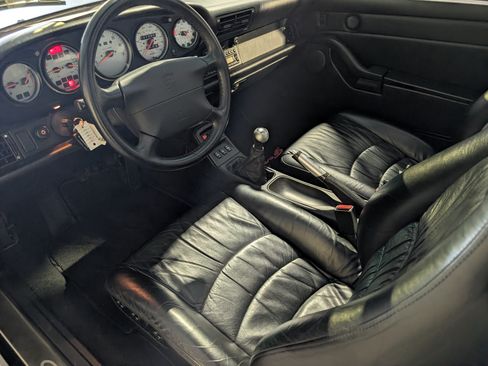 Used 1997 Porsche 911 Carrera 4S AWD/4WD image 5