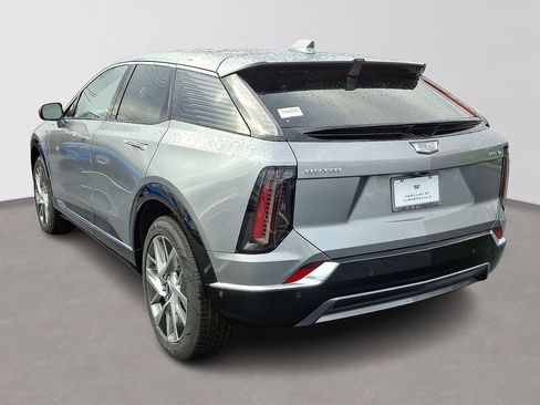 New 2026 Cadillac Optiq Luxury 1 image 3