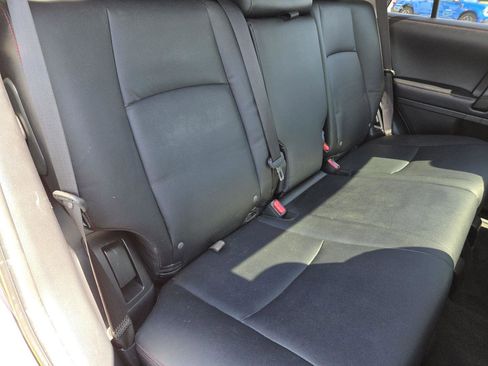 Used 2018 Toyota 4Runner TRD Off-Road Premium AWD/4WD image 17