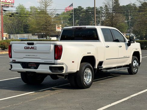 Used 2020 GMC Sierra 3500 Denali w/ Denali Ultimate Package image 6