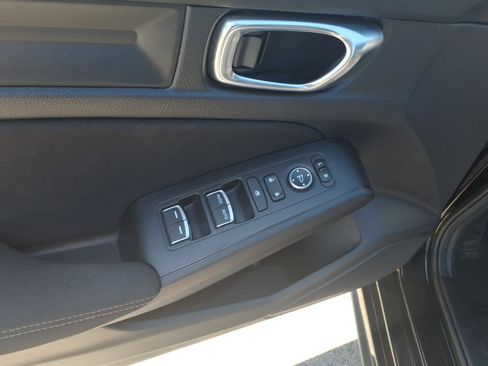 Used 2025 Honda Civic Sport image 14