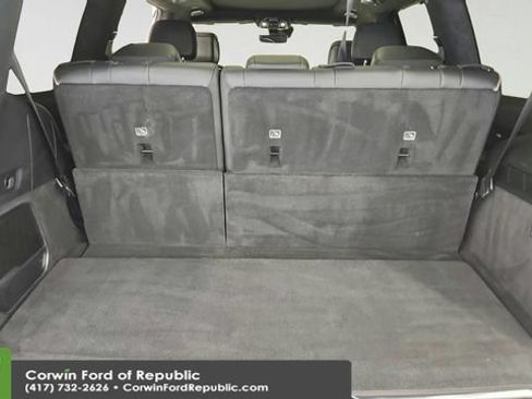 Used 2024 Jeep Grand Wagoneer Series III w/ Rear Seat Video Group 1 AWD/4WD image 25