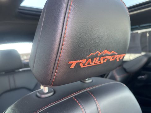 Used 2024 Honda Pilot TrailSport image 42