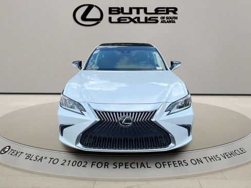 Used 2019 Lexus ES 350 w/ Accessory Package 2 FWD image 2