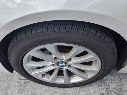 Used 2018 BMW 320i Sedan RWD image 5