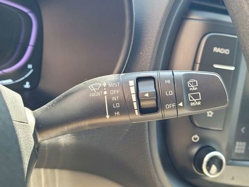 Certified 2025 Kia Soul LX FWD image 16