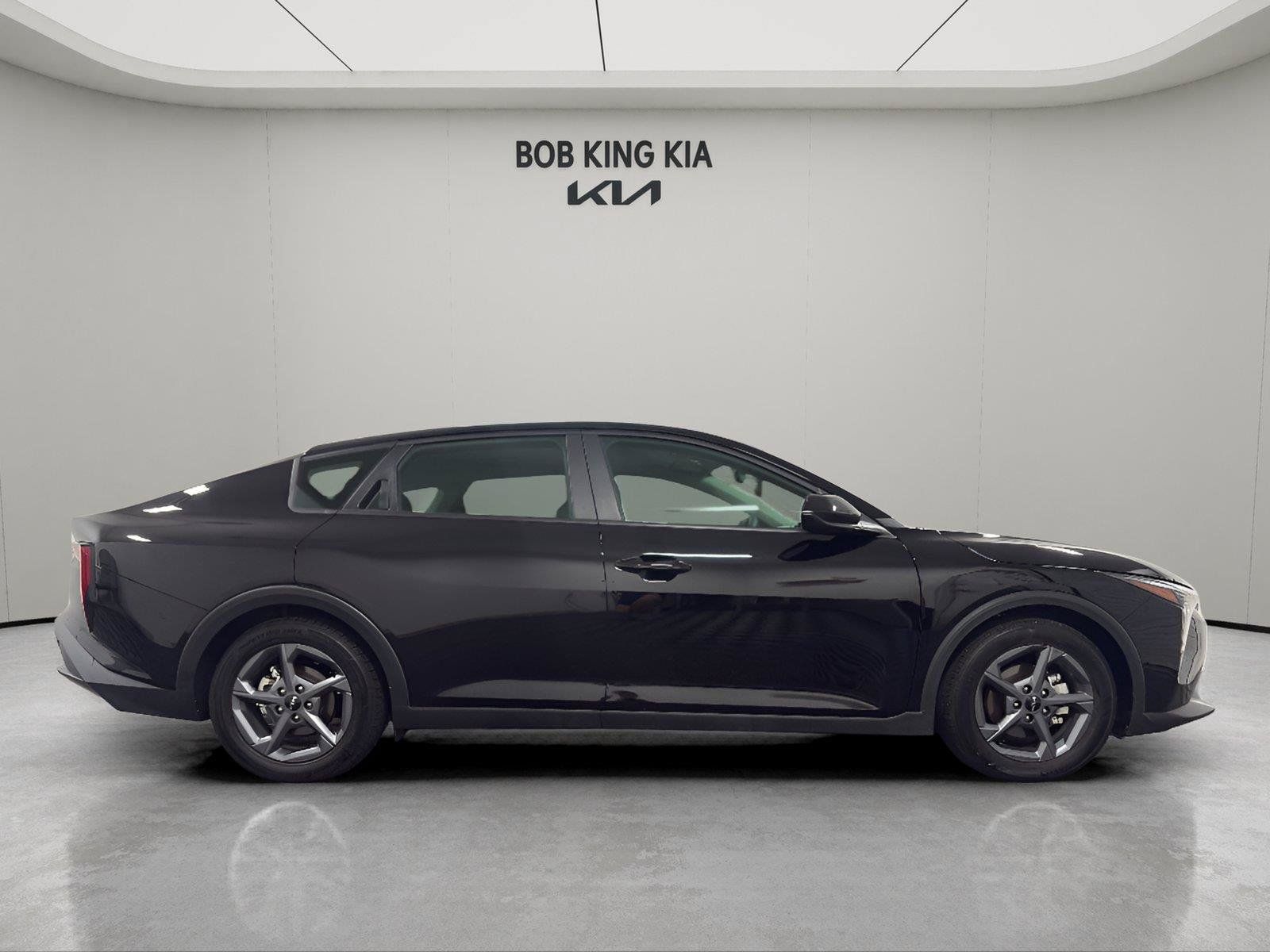 Used 2025 Kia K4 FWD image 6