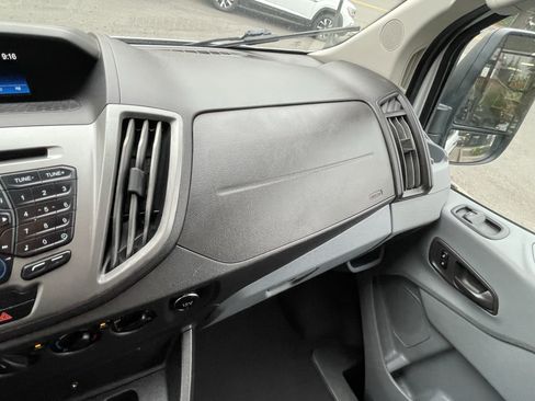 Used 2019 Ford Transit 350 XLT RWD image 21